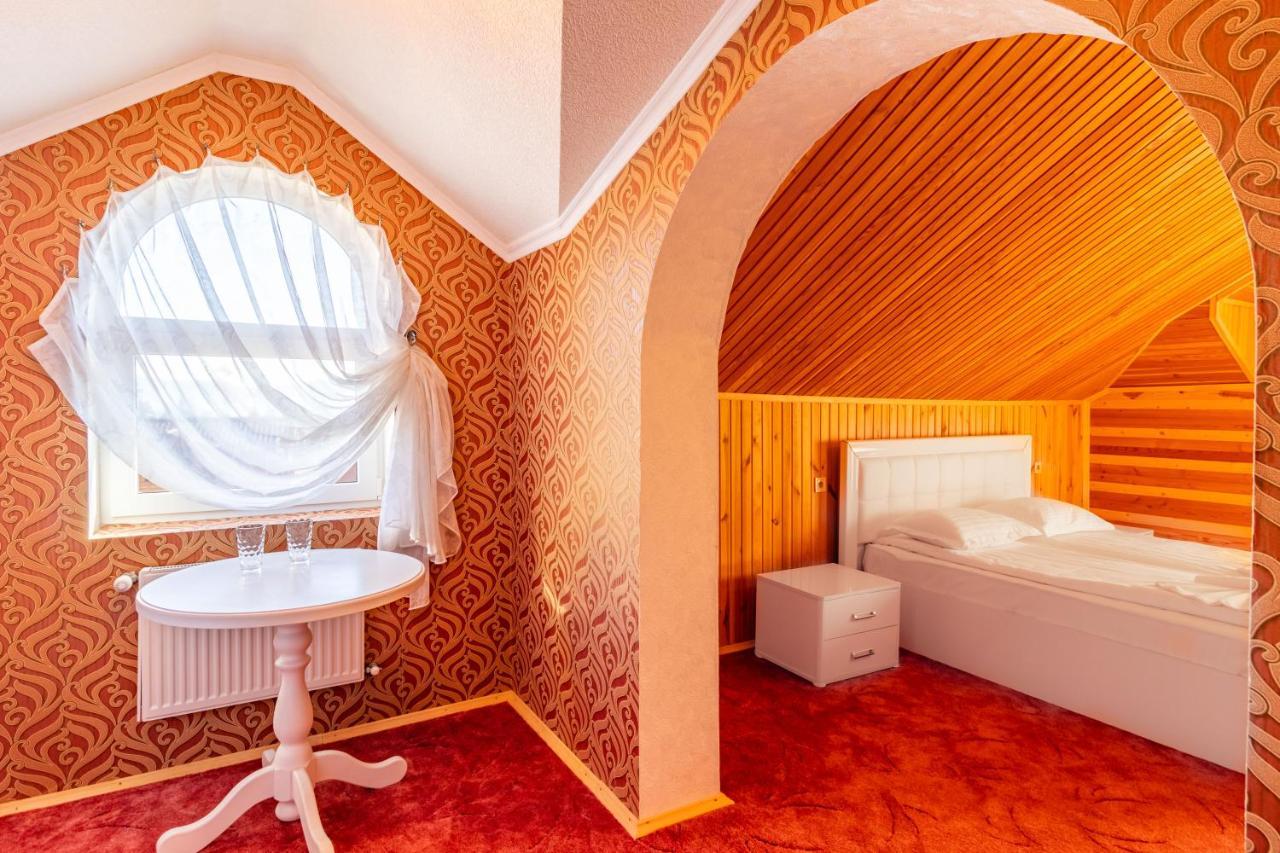 Zeleniy Bir Otel Bukovel Dış mekan fotoğraf